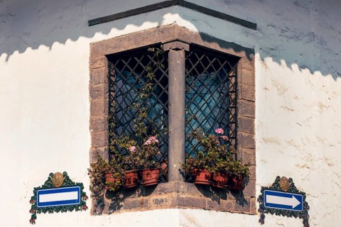 Peru, Cusco, historic colorful colonial buildings and architecture of San Blas district of artisans