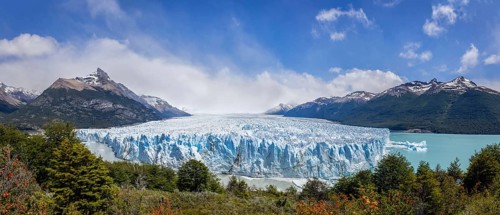 Patagonia, El Calefate Perito Moreno Glacier in Glaciers National park
