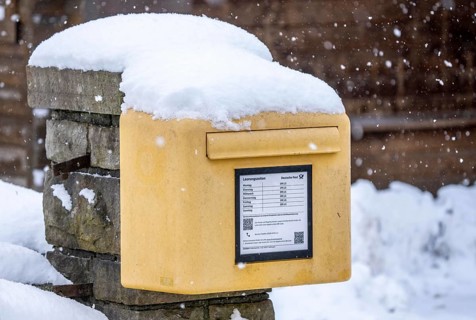 Mailbox, Deutsche Post, winter weather, blowing snow, snowy, near Oberelfringhausen in