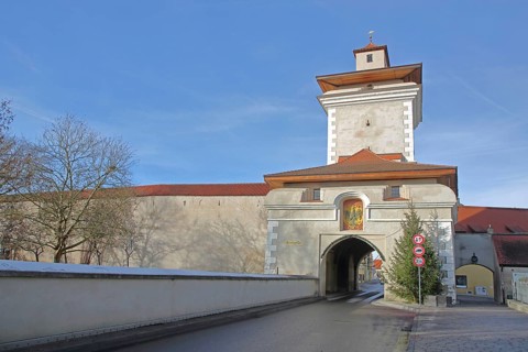 Reimlinger Tor built 14th century, city tower, city gate and historic city wall, city