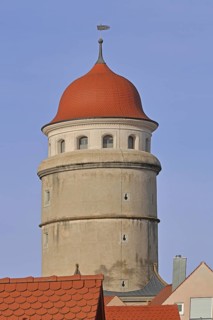 Löpsinger Tor, city gate, city tower with dome, city fortifications, Nördlingen, Bavaria, Germany