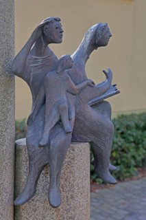 Sculpture Reading people artist unknown, sitting figures reading in a book, book reader, child,