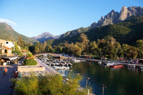 Port de Porto or port of Porto on the Porto river, behind the Capu d'Orto mountains, Porto, Ota,