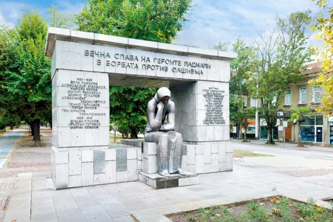 WW II Memorial to the fight against fascism, Rousse, Bulgaria