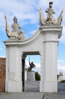 Bratislava castle, Leopold gate and King Svatopluk equestrian statue, Bratislava, Slovakia