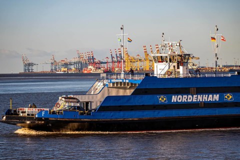 Weser ferry, ferry Nordenham, in the mouth of the Weser, connects Bremerhaven with Nordenham in