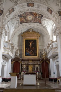 Altar and vaulted ceiling with frescoes, baroque, parish church of St. Quirinus, former monastery