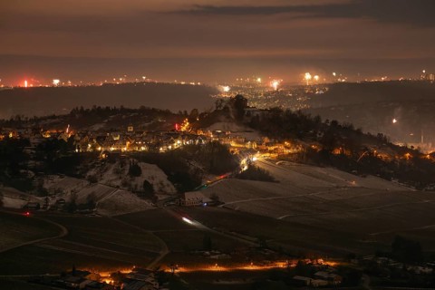 New Year's Eve view from Kapellberg near Fellbach towards Rotenberg. View of the grave chapel in