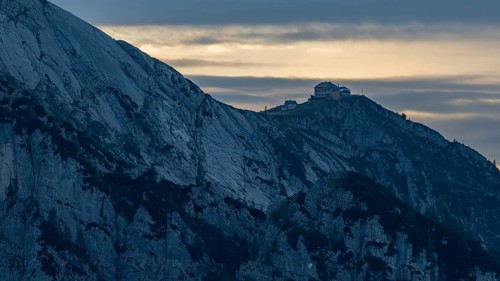 View of the Watzmannhaus refuge in the evening light, Berchtesgaden National Park, Bavaria, Germany