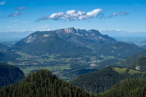 View from the south over Berchtesgaden to the Berchtesgaden High Throne and the Untersberg South
