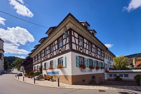 Landgasthaus Drei Schneeballen, inn, historic building, house, sidewalk, street, barrier bollard,