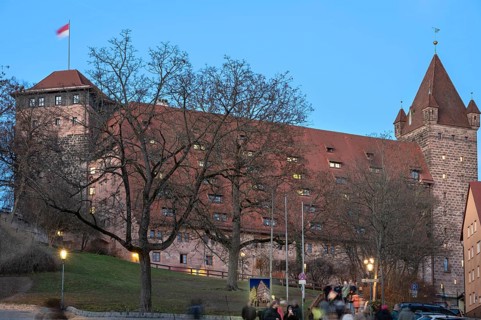Historic imperial stable, built in 1495, today youth hostel, Burg 1, Nuremberg, Middle Franconia,