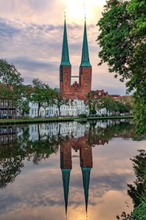 Old town with Lübeck Cathedral and Trave at dusk, Lübeck, Schleswig-Holstein, Germany