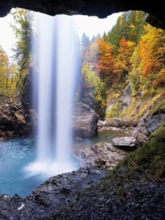 Waterfall mountain list in autumn-colored surroundings, Linthal, Klausenpass, Canton of Glarus,