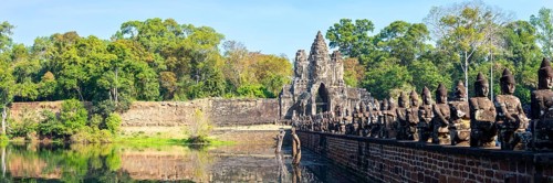 54 demons on the bridge of the south gate of Angkor Thom (Hindu myth of the cherries of the ocean