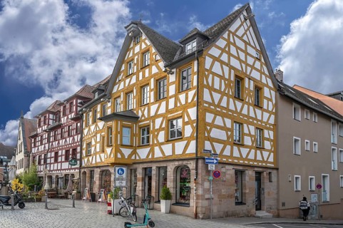 Market square with historic half-timbered houses, 17th and 18th century, market square, Fürth,