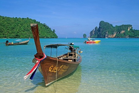 Longtail boat on Ko Phi Phi Don beach, two years in front of the tsunami, Thailand, December 2002,