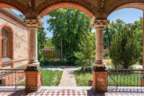 Lost Place, terrace of the Beelitz sanatorium, Brandenburg