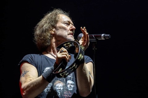 Carl Sentance, singer, NAZARETH, hard rock band, UK, Bending The Rules 2025 tour, live, 17.12.2025,