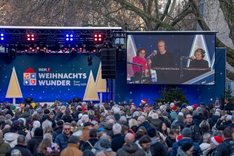 The WDR2 Christmas Miracle, fundraising campaign over 5 days long, non-stop broadcast, 24 hours, by