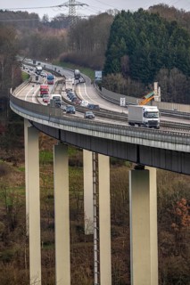 The Wiehl Valley Bridge, A4 motorway, the motorway bridge is considered extremely dilapidated,