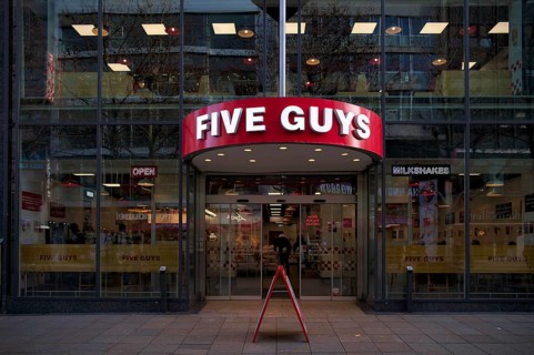 Entrance of the Five Guys fast food chain, burger chain, hamburger, fast food, restaurant, logo,