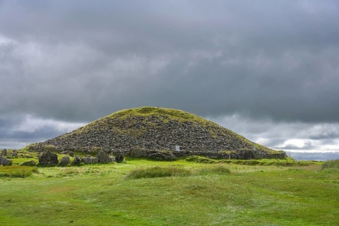 Loughcrew Cairns a megalithic grave, Stonefield, County Meath, Ireland