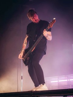 Bass player Pascal Theisen from Emil Bulls live on X-Mas Bash Tour 2025 at Huxley's New World in