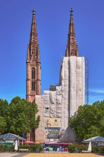St. Boniface Catholic Church, scaffolding, renovation, trees, blue sky, cirrus clouds, Luisenplatz,