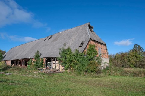 Historic barn from 1923 on Gut Othenstorf, Othenstorf, Mecklenburg-Western Pomerania, Germany