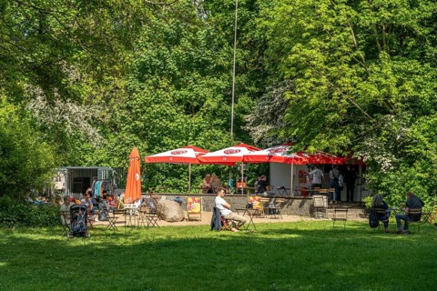 Beach bar and cafe Robin am See am Eichbaumsee in the Allermöhe district, Hamburg, Germany