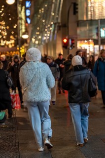 Passaten, shopping in the evening on Tauentzienstraße in Berlin, Germany