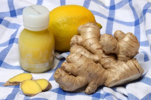 Ginger root, lemon and ginger shot