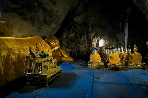 Cave with Buddha Statues, Tham Phra Non, Reclining Buddha Cave, Wat Ao Noi, Prachuap Khiri Khan,
