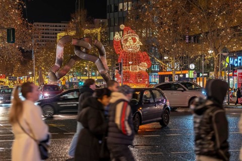 Christmas decoration, light decoration, in Berlin, Tauentzienstraße, Germany