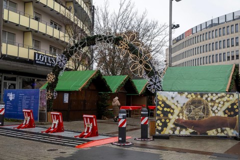Ludwigshafen Christmas market: The market is fenced all around and secured with anti-terrorist