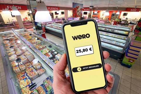 Symbolic image, photo montage, about the European WERO payment service, currently you can only send