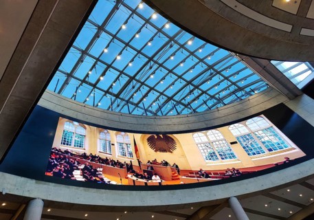Entrance area in the House of History with the projection of the Bundestag in the old plenary hall