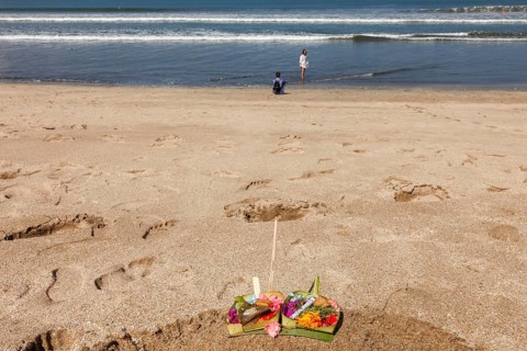 Canang Sari is a Balinese offering that expresses Wasa (God) or the creators of life to Sang Hyang