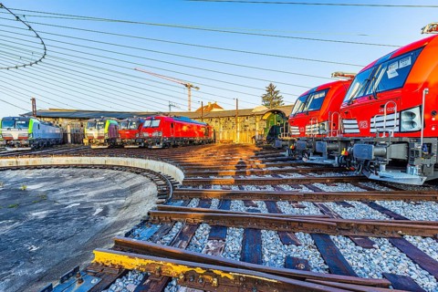 Modern locomotives of the Austrian Federal Railways, ÖBB, and Deutsche Bahn, DB, parked in front of