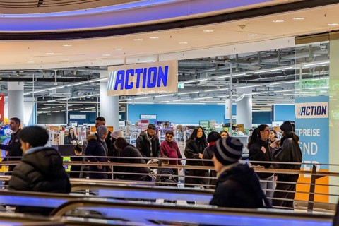 Action, Dutch non-food discounter with more than 3000 branches in 13 European countries. Bargain
