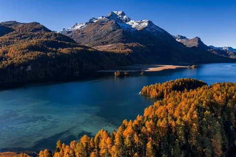 Mountain landscape, mountain lake, larch forest, autumn, autumn color, morning light, sunny, aerial