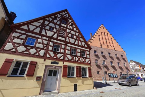 Fachwerkhäuser und Rathausplatz, city of Heideck in the district of Roth, Middle Franconia,