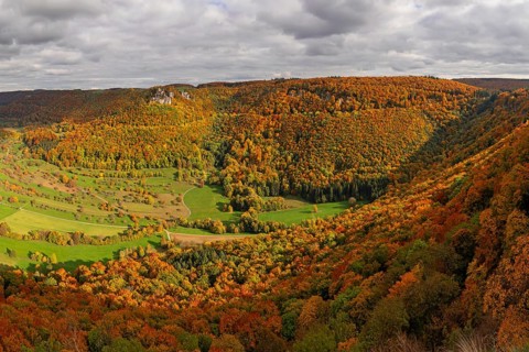 Indian summer on the Swabian Jura in the Nenninger Valley with the ruins of Reussenstein Castle