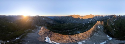 Sunrise 360° Alpine panorama, aerial view of Bachlenkenkopf, summit of the Großvenediger, Venediger