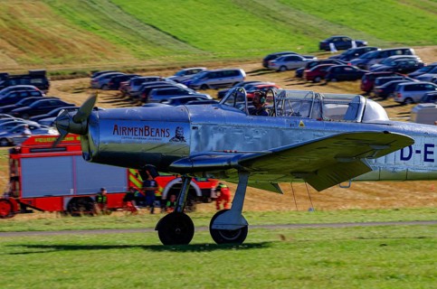 A Pilatus P-2 from Pilatus Flugzeugwerke AG with registration D-ETHN during a flight demonstration