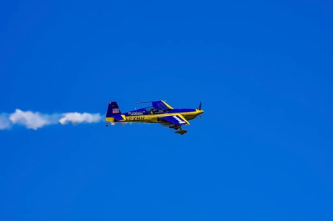 An Extra EA-300 from Extra Flugzeugproduktions- und Vertriebs GmbH with registration D-EXBH during