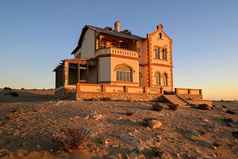 Mine manager's house, Kolmanskop, restricted diamond area, Karas region, Namibia