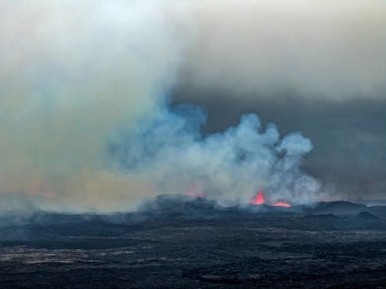 Lava, lava field, ash cloud, volcanic eruption, Sundhnúkur crater chain, July 2025, Reykjanes
