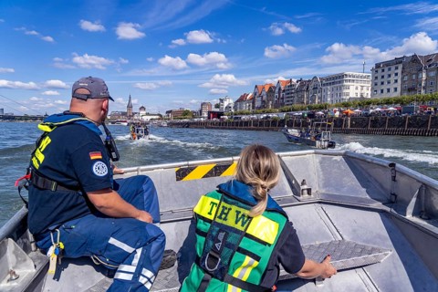 THW multi-purpose boats during a training trip on the Rhine, near Düsseldorf, of the Water Hazards
